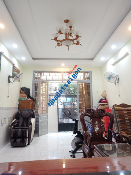 Bán nhà hẻm xe tải p. Bình Chiểu. DT khủng 230m2 chỉ với 2.4 tỷ