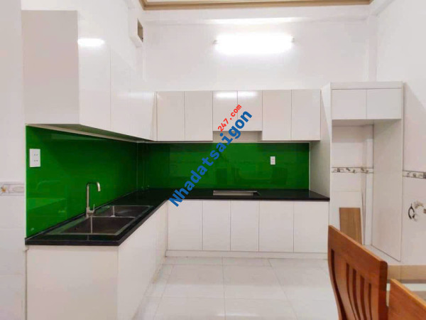 Bán nhanh 10 ngày giá 5.95 tỷ, nhà mới, 4x14m, 4 tầng HXH Lê Văn Thọ