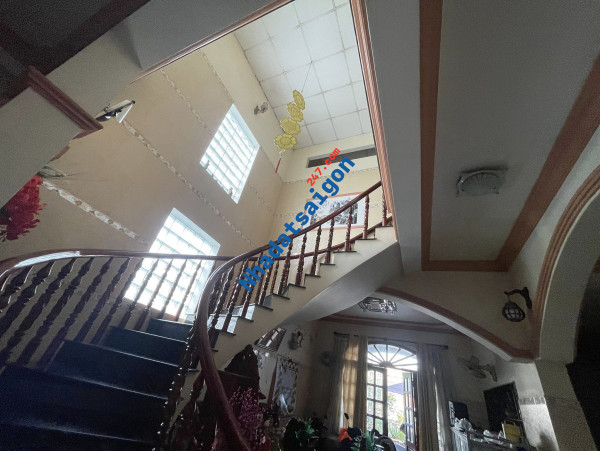Biệt Thự 260m2 Quận 12 – ngang khủng 11 x 23m – 15 tỷ