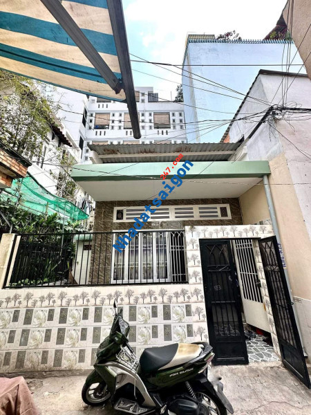MẶT TIỀN CHỢ- NGÃ TƯ BỐN XÃ - LÊ VĂN QUỚI - VUÔNG- ĐẸP