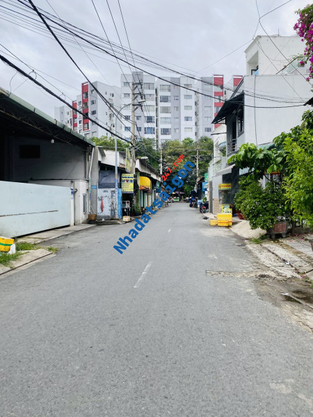 NHÀ MẶT TIỀN NGAY AEON TÂN PHÚ 122M NGANG 10 GIÁ CHỈ 7 TỶ