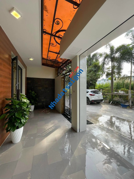 Bán nhà phố dạng biệt thự mini- hẻm 90 đường Dương Cát Lợi,thị trấn Nhà Bè.