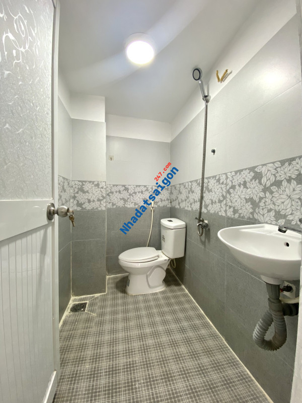 Chủ Xoắn bán nhà Cách Mạng Tháng 8, Tân Bình, 43m2, Giá Rẻ 4,4 Tỷ