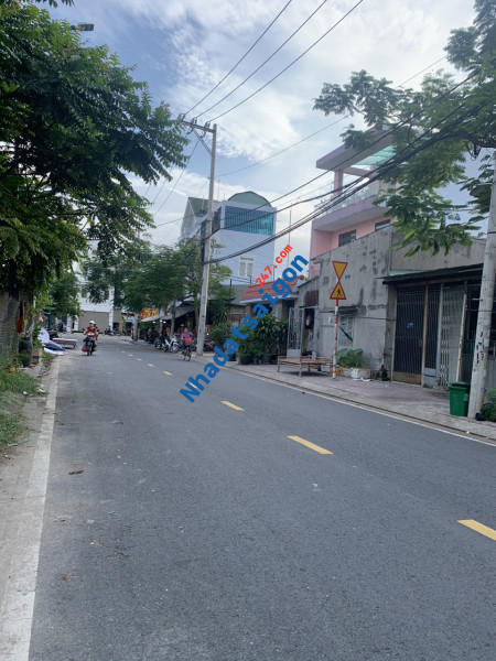 THU HỒI VỐN BÁN GẤP NHÀ MẶT TIỀN SAU LÊ LỢI HÓC MÔN DT 120M2