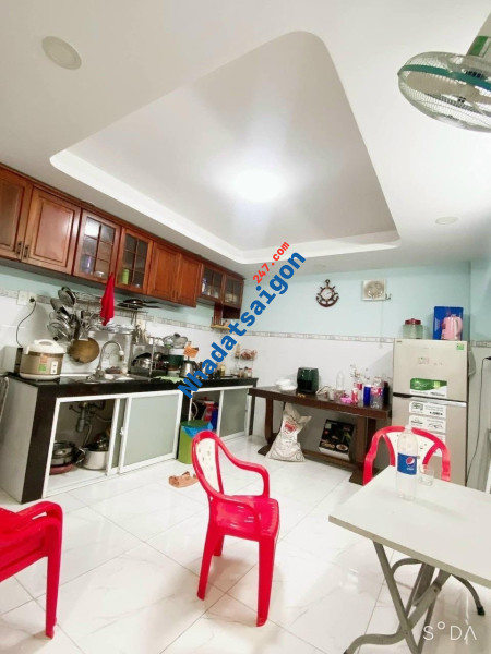 +VIP MẶT TIỀN NGÔ QUYỀN Q10-65M-4Tầng-KD Đa Ngành Nghề-Giá Đầu Tư Nhỉnh 10TỶ