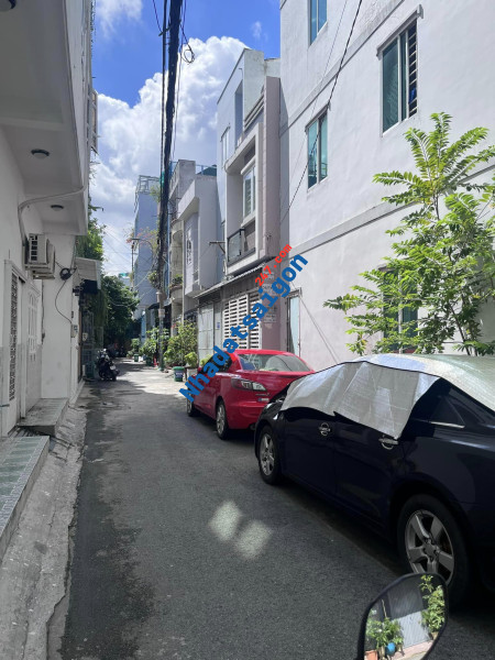 Bán nhà 1/ HXH Phạm Văn Chiêu, 4x13m, 2 tầng BTCT với 3 PN chỉ 4.5 tỷ TL