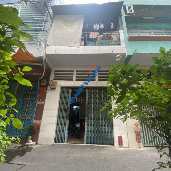 NHÀ ĐẸP - GIÁ TỐT - Cần Bán Căn Nhà Vị Trí Đẹp Tại Quận 10 - HCM