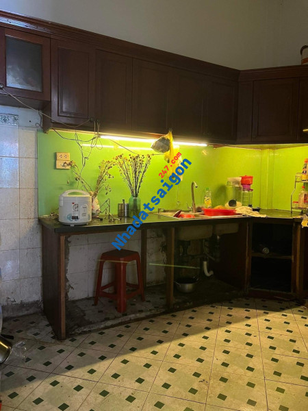 Chủ kẹt, Bán Nhà 5 tầng Ni Sư Huỳnh Liên, Tân Bình, 52m2, Giá rẻ 6,4 Tỷ