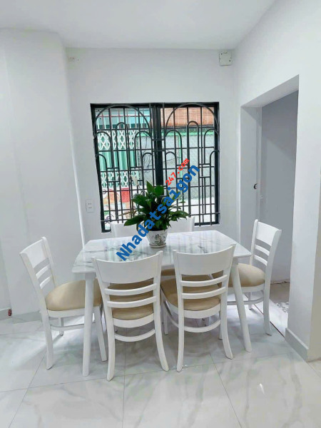 CHÍNH CHỦ BÁN,NHÀ MỚI ĐẸP GIÁ TỐT-ĐƯỜNG LÊ VĂN DUYỆT .50M2 . HẺM 3.5M.SÁT QUẬN 1,TẶNG NỘI THẤT.