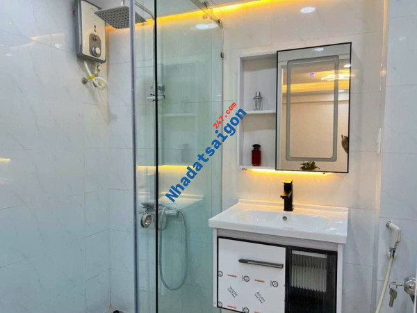 NHÀ BÁN HẺM Ô TÔ .ĐƯỜNG PHẠM VĂN CHIÊU.40M2 GIÁ RẺ.CHỦ XOẮN, GIẢM 300TR, TẶNG NỘI THẤT