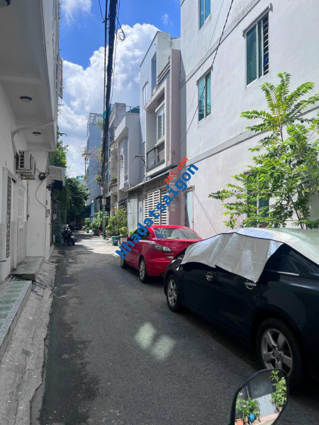Bán nhà sát Cityland Gò Vấp, 60m2, hẻm 4m, 3 tầng nhà còn mới chỉ 5.1 tỷ thương lượng