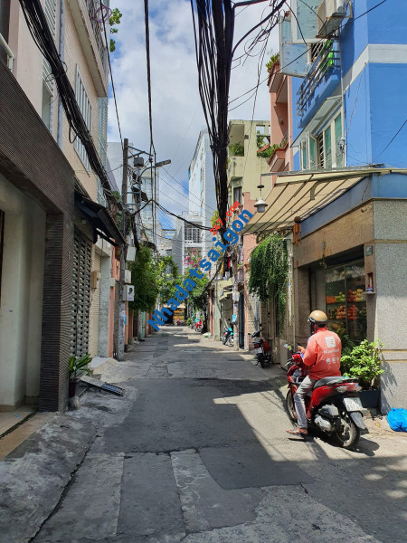 Ngộp nặng bán Gấp, HXH ngay TT Tân Bình, 3 tầng, 139m2 trên dưới 70tr/m2