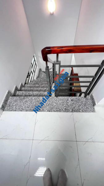 Lê Văn Thọ, Gò Vấp 32m2 ngang chuẩn 4m, lô góc thoáng, hẻm gần 3m thông 30m ra hẻm xe hơi khu an