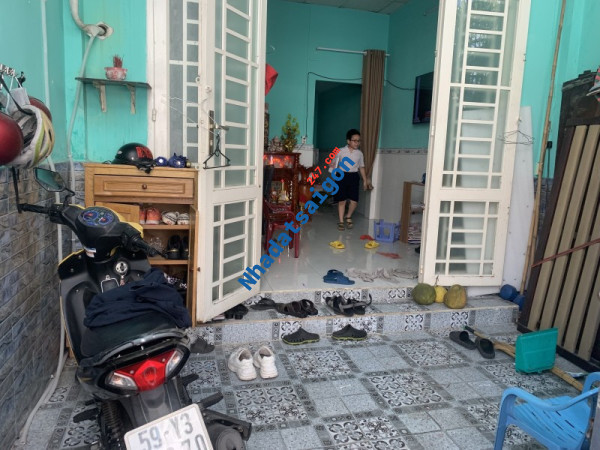 Gấp lắm rồi anh chị em ạ, nhà gần mặt tiền Lũy Bán Bích 57m2 HXH mà chỉ nhỉnh 5 tỷ thì đâu ra