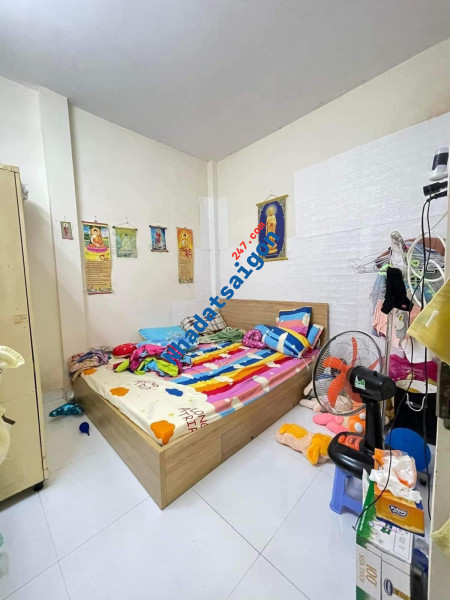 Lũy Bán Bích, Tân Phú, Nhà 2 Tầng ở Ngay, 52m2, Xe Hơi Đỗ Cổng, Chỉ 3 Tỷ xx