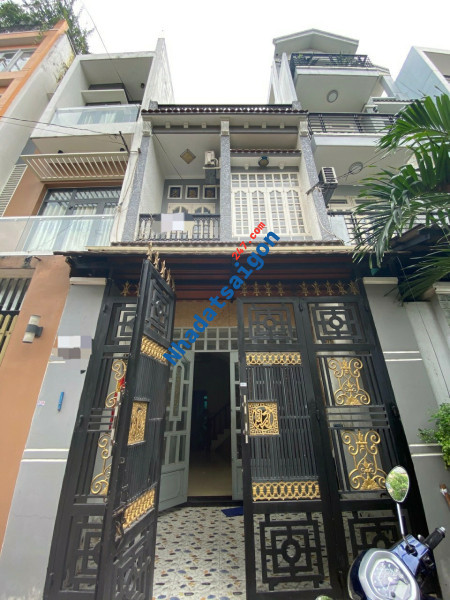 Bán nhà 4 tấm HXH Ngay chợ, P. Tân Sơn Nhì Q.Tân Phú giá tốt