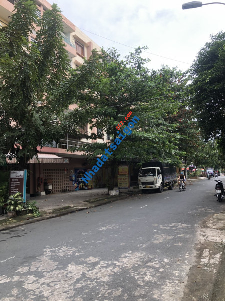 Bán nhà 4 tấm HXH Ngay chợ, P. Tân Sơn Nhì Q.Tân Phú giá tốt