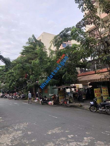 Bán nhà 4 tấm HXH Ngay chợ, P. Tân Sơn Nhì Q.Tân Phú giá tốt