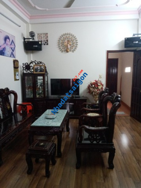 Bán nhà 4 tấm HXH Ngay chợ, P. Tân Sơn Nhì Q.Tân Phú giá tốt