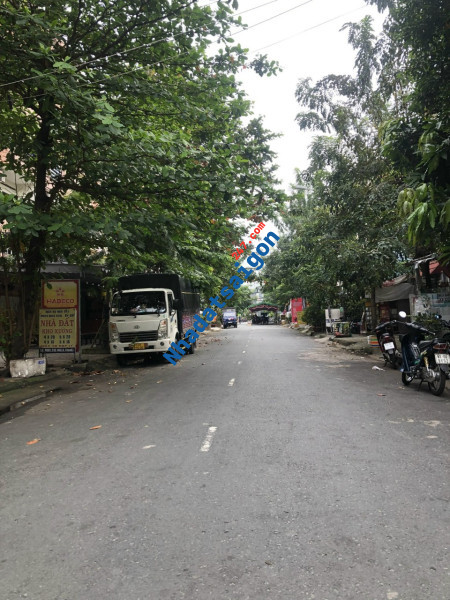 Bán nhà 4 tấm HXH Ngay chợ, P. Tân Sơn Nhì Q.Tân Phú giá tốt