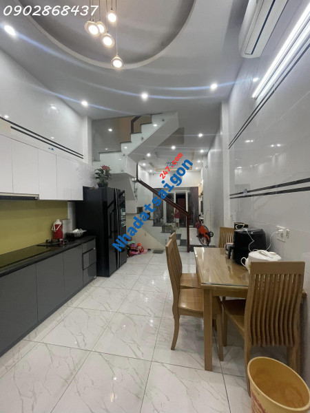 Bán Nhà HXH Linh Xuân, Thủ Đức, DT 42m2, 3 Tầng, Khu An Ninh, Giá Chỉ Nhỉnh 3 tỷ