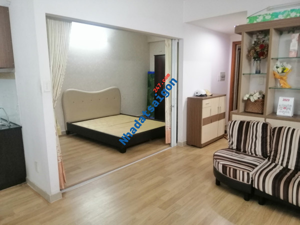 Mua nhà lớn cấn bán nhà nhỏ 1 pn Ehome3 LH : 0902399788