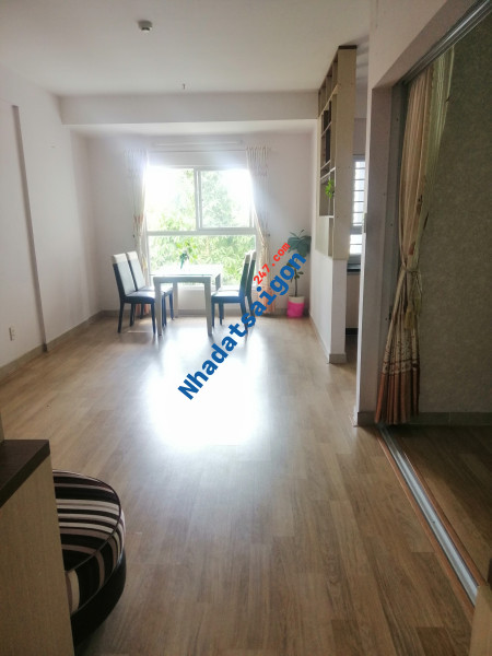 Mua nhà lớn cấn bán nhà nhỏ 1 pn Ehome3 LH : 0902399788