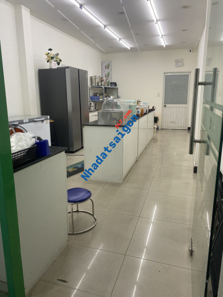 Cần sang nhượng mặt bằng tại 1004A Kha Vạn Cân, Linh Chiểu, Thủ Đức, TP Hồ Chí Minh
