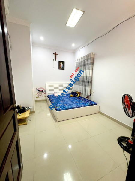 Bán Nhà đường Nguyễn Sơn Tân Phú 110m2. 2 Tầng giá 9,5 Tỷ