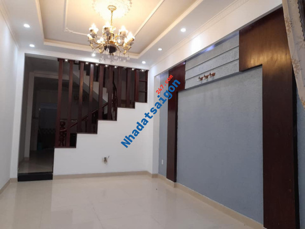 Mặt tiền đường ĐHT 06. liền kề KDC An Sương. 105m2 giá nhỉnh 5,9 tỷ