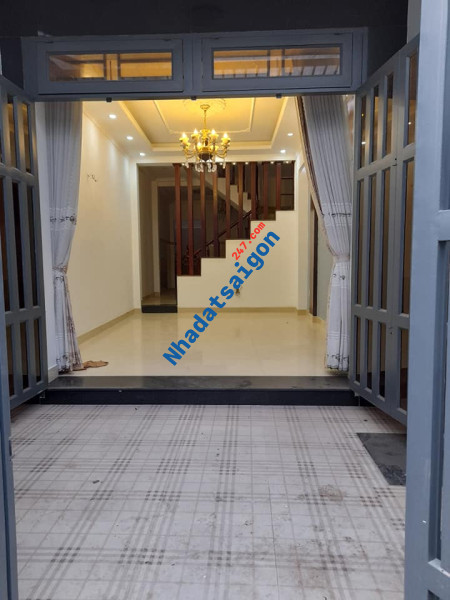 Mặt tiền đường ĐHT 06. liền kề KDC An Sương. 105m2 giá nhỉnh 5,9 tỷ