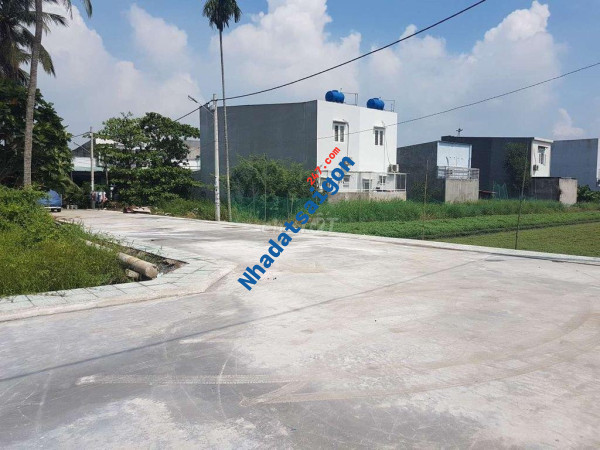 CHÍNH CHỦ Bán Gấp Đất Lô Góc 2 Mặt Tiền Vị Trí Đẹp Tại Quận 12