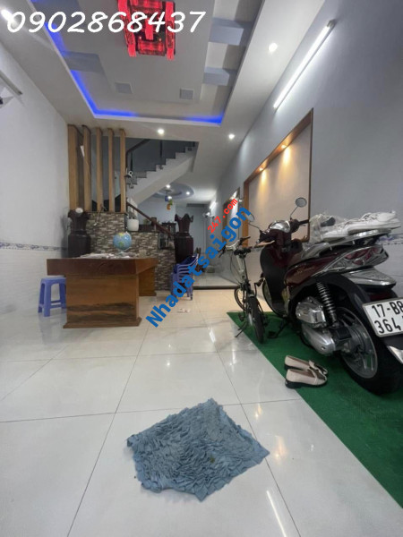 Bán Nhà HXH, Linh Xuân, Thủ Đức, DT 42m2, 3 Tầng, 3PN, Giá Chỉ Nhỉnh 3 Tỷ