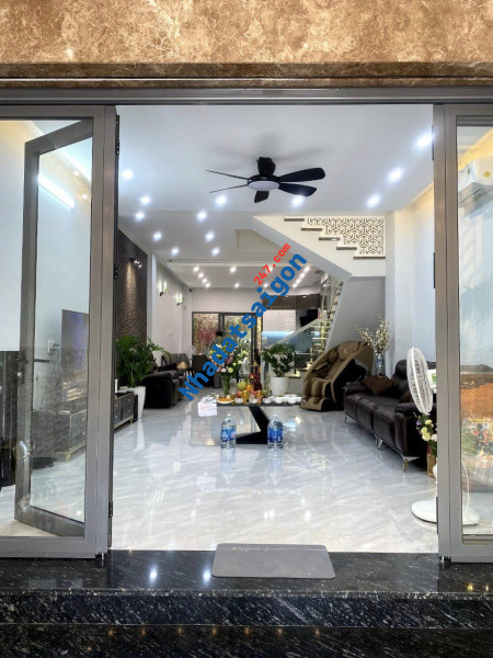 PHÒNG FULL NỘI THẤT CÓ BAN CÔNG TRUNG TÂM QUẬN 12
