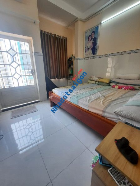 PHÒNG FULL NỘI THẤT CÓ BAN CÔNG TRUNG TÂM QUẬN 12