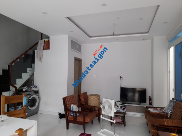 Bán nhà 3 tầng, 66m², 3PN, 3WC, Linh Xuân, Thủ Đức - 5.6 tỷ