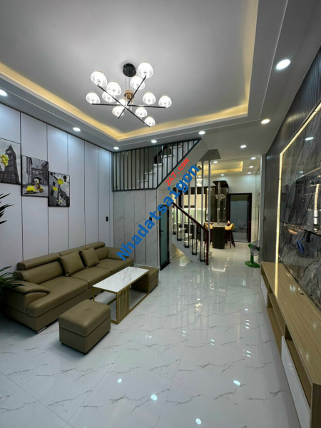 Bán Gấp Nhà Tân Hoà Đông P14 Q 6 2 Lầu 3 PN 4 WC Chỉ 5,49 Tỷ