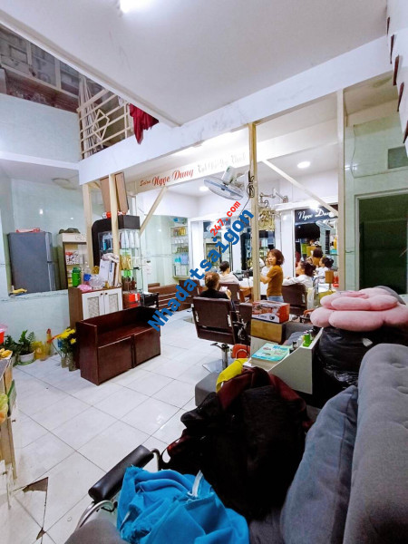 RẺ BẤT NGỜ - NHÀ HẺM XE HƠI TRÁNH PHẠM VĂN HAI TÂN BÌNH- 32M2 - NGANG LỚN 6.5m- 3 TẦNG - CHỈ 4 TỶ