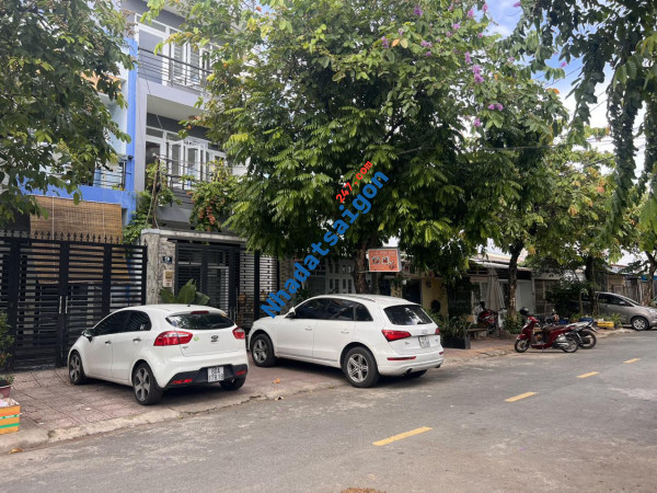 Bán Nhà Kha Vạn Cân, Thủ Đức, 100m2, rẽ nhất khu vực, kế ĐH Ngân hàng, k quy hoạch
