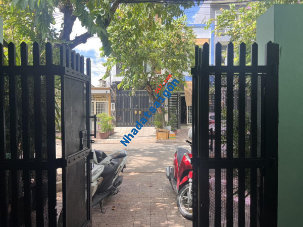 Bán Nhà Kha Vạn Cân, Thủ Đức, 100m2, rẽ nhất khu vực, kế ĐH Ngân hàng, k quy hoạch
