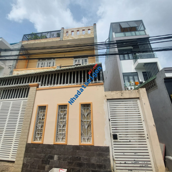 Bán Nhà Kha Vạn Cân, Thủ Đức, 100m2, rẽ nhất khu vực, kế ĐH Ngân hàng, k quy hoạch