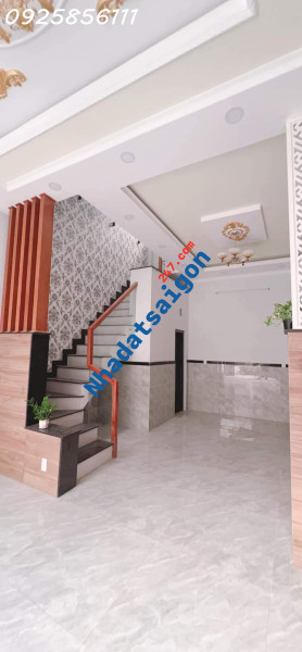 Bán nhà Trần Bình Trọng 71m đất Ngang 5m 6 pn xe hoi vào nhà hơn 10 tỷ TL