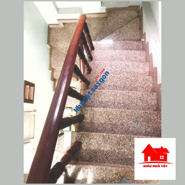 Mặt Tiền thuê 50tr Ngang 9m 170m2 Đường Vĩnh Khánh Quận 4 Giá chỉ 12,5tỷ.