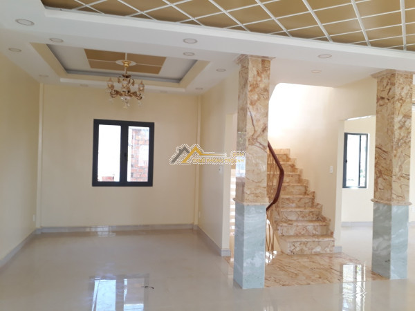 Cho thuê nhà mặt phố hùng vương diện tích 500 m² 2 tầng - mặt tiền 18 mét
