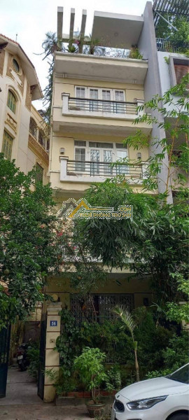 Cho thuê nhà riêng phố giảng võ, dt 70m x 5 tầng, ngõ rộng 2 ô tô, nhà full đồ, giá 28 triệu