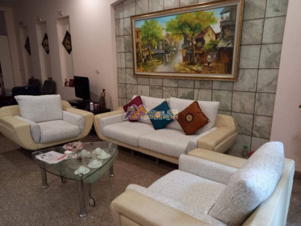Cho thuê nhà riêng phố giảng võ, dt 70m x 5 tầng, ngõ rộng 2 ô tô, nhà full đồ, giá 28 triệu