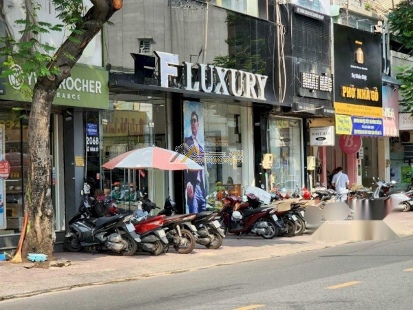 Cho thuê nhà mặt tiền kinh doanh 206b lê văn sỹ, phường 10, quận phú nhuận: dt 9.5x24m giá 190tr/th