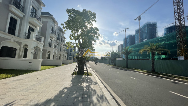 Giỏ hàng hơn 200 căn shophouse, nhà phố vinhomes grand park quận 9 giá rẻ nhất