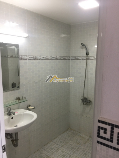 Cho thuê nhà nguyên căn quốc lộ 50, gần bx quận 8