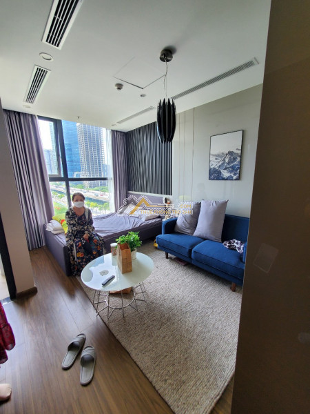 Cho thuê căn studio chung cư vinhome west point phạm hùng giá chỉ 13 triệu